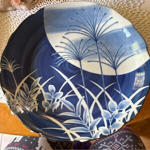 Toyo Blue and White Japanese Decorative Plate